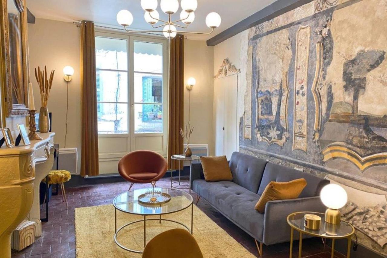 Les Fresques De Leon Apartment Tournus Luaran gambar